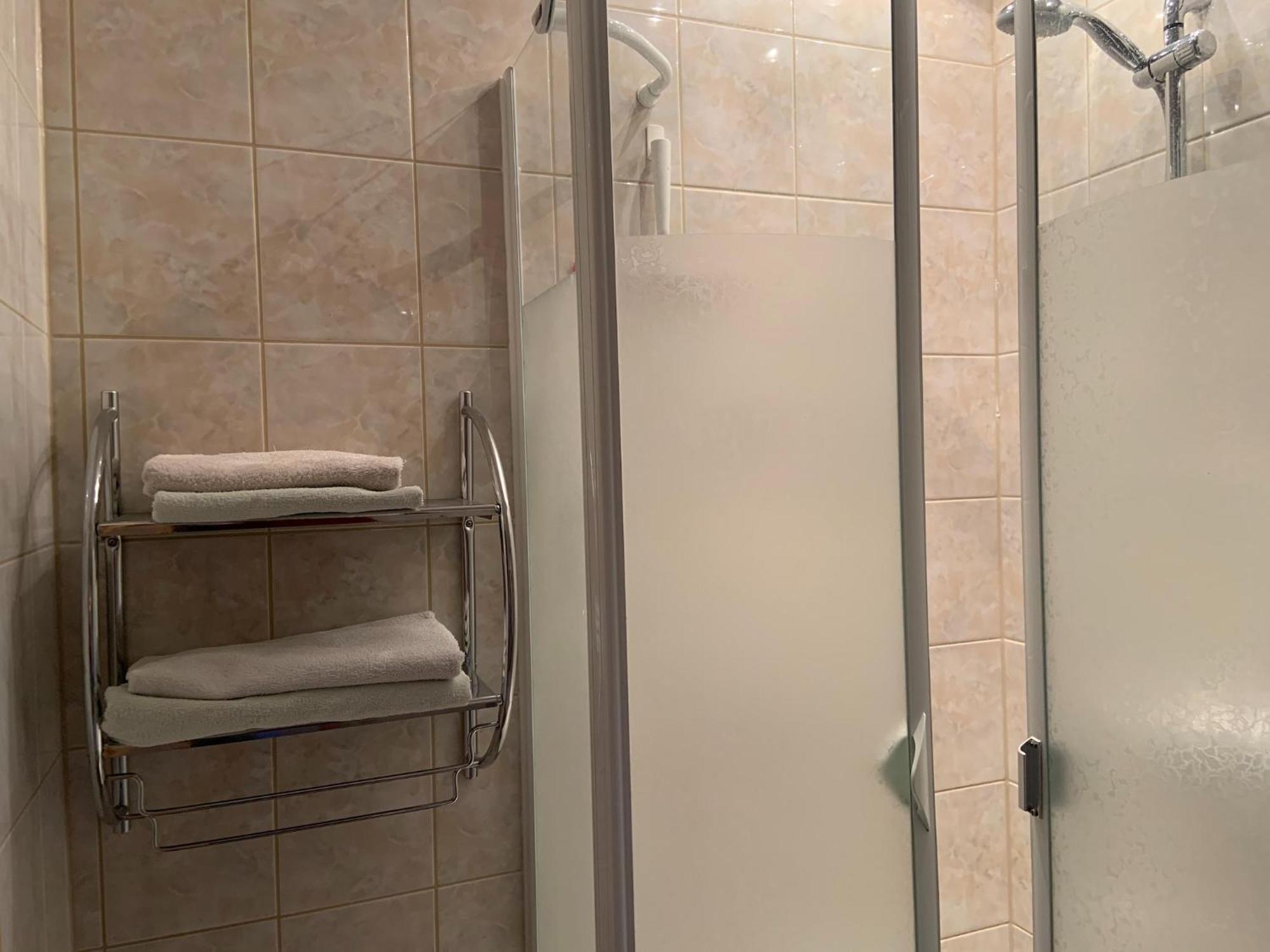 Apartment In Luckaitztal Gossda With Parking Space Luaran gambar